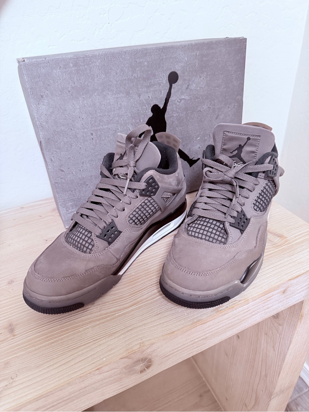 Air Jordan 4 Retro Cave Stone Nike Air Men’s 9.5 FV5029-200 2025
